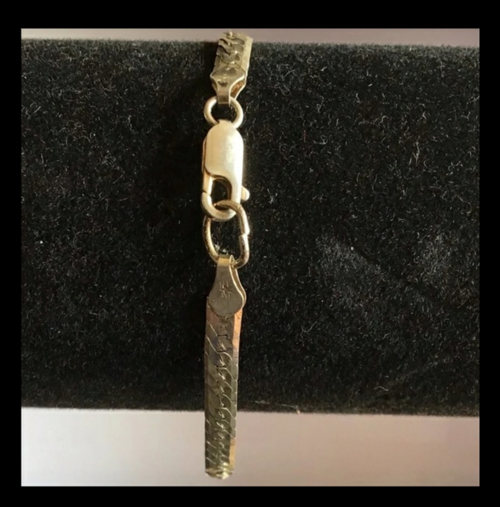 Elegant Sterling Silver 925 herringbone bracelet 6” long